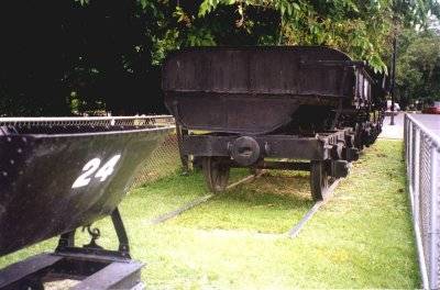 French & American Dump Cars